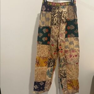 Bohemian Patchwork Women's Pants Waist 20 Inseam 30’ NWOT